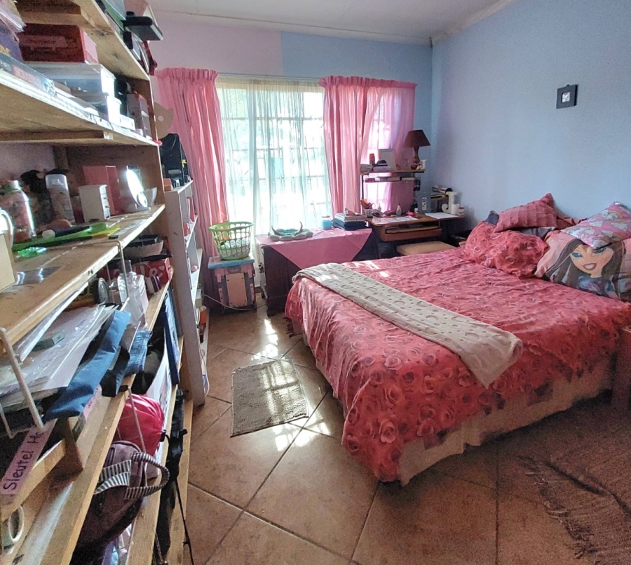 3 Bedroom Property for Sale in Mamogaleskraal AH North West